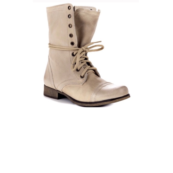 steve madden troopa boots • stone - Picture 1 of 3